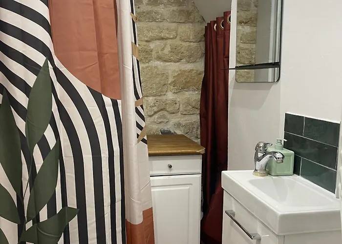 Maison Typique Parisienne *